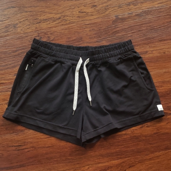 Vuori Pants - Vuori Women's Black Chic Casual Outdoor Workout Athleisure Shorts Size XS